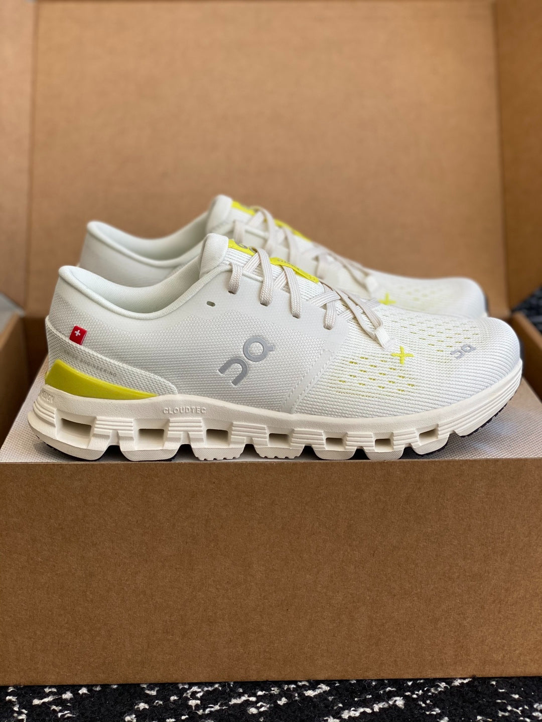 On Cloud X White Lemon Yellow Mesh Cross Training Jogging Sneakers
