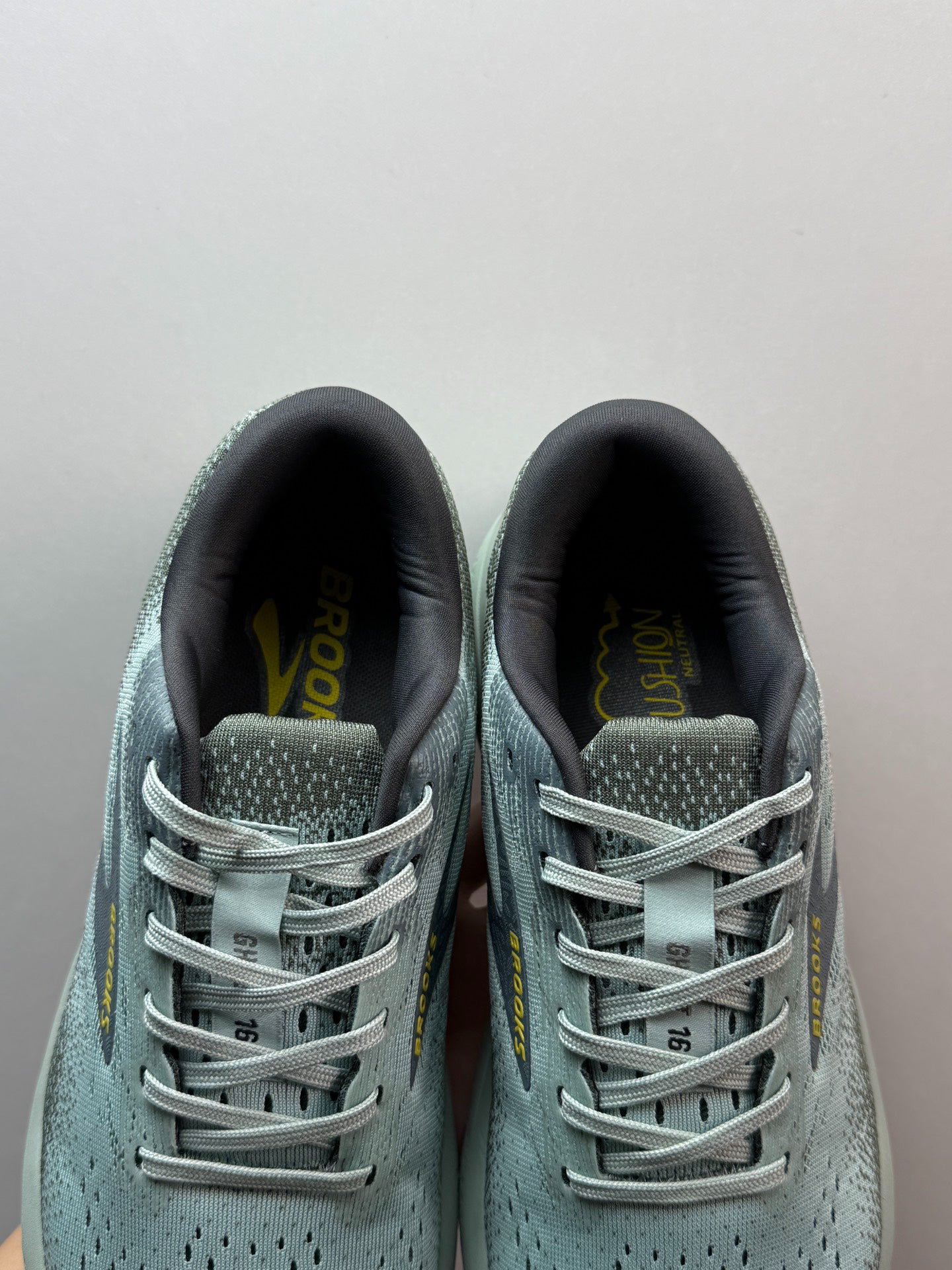 Brooks Men's Ghost 16 Road Running Shoes (Cloud/Grey/Gold)