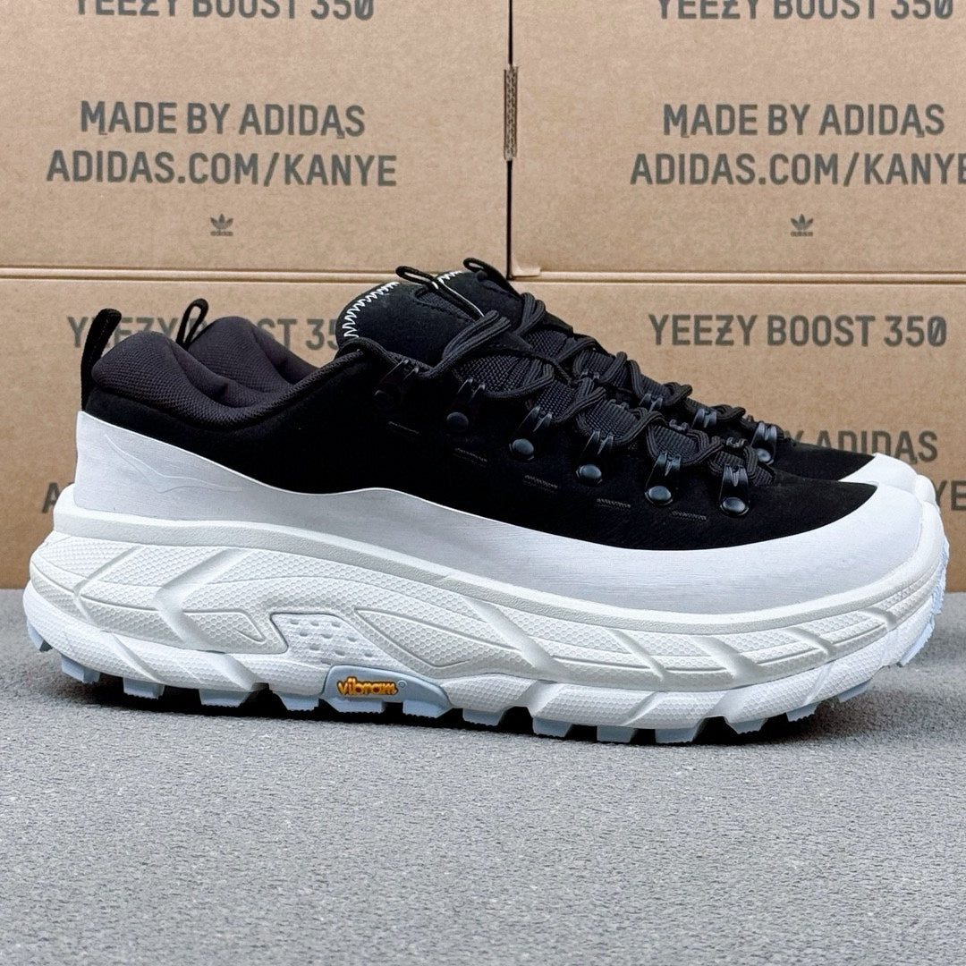 Hoka Tor Summit  Black | White