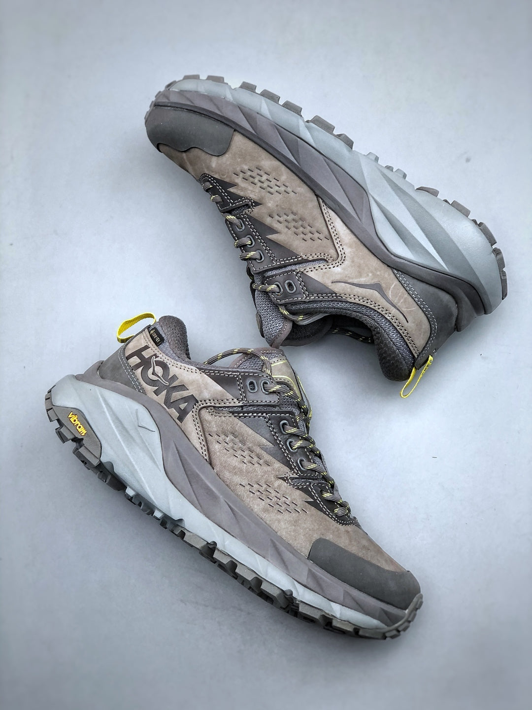 HOKA Kaha Low "Castlerock"