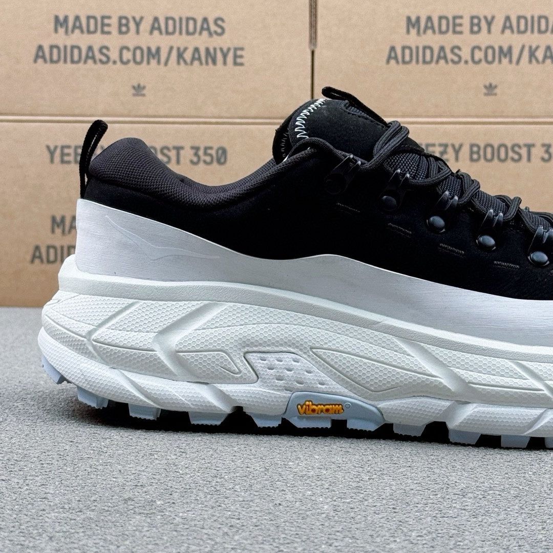 Hoka Tor Summit  Black | White