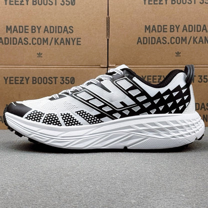 Hoka Speedgoat 2 Black | White