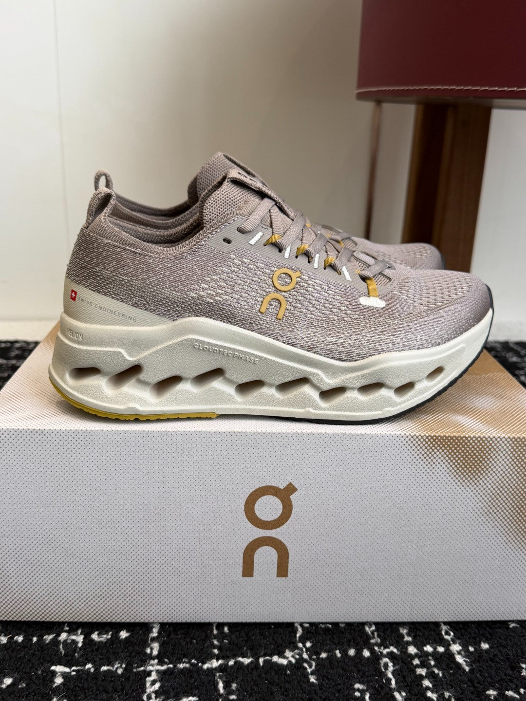 On Cloudtilt Unisex Sport Sneakers Light Grey Gold Accent White Hollow CloudTec Phase Midsole Road Running Shoes