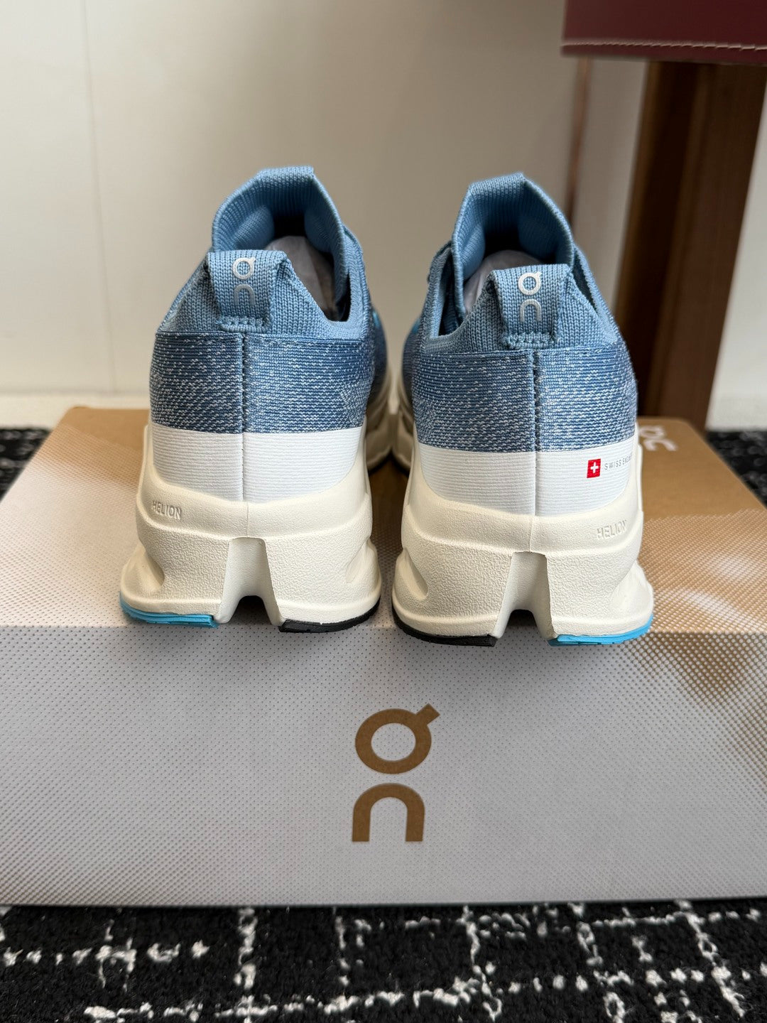 Cloudsurfer Max Cushioned Running Sneakers Light Blue Breathable Knit Sport Shoes Unisex