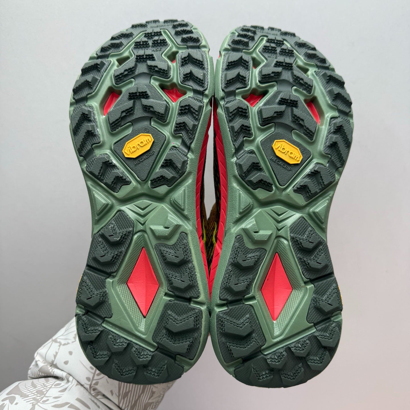HOKA Mafate Speed 4 Thyme/Fiesta Sneakers