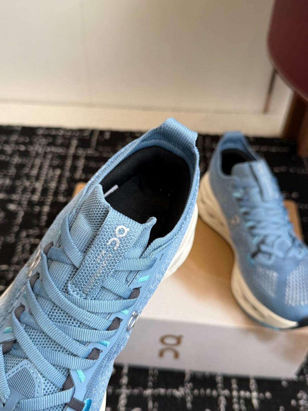 Cloudsurfer Max Cushioned Running Sneakers Light Blue Breathable Knit Sport Shoes Unisex