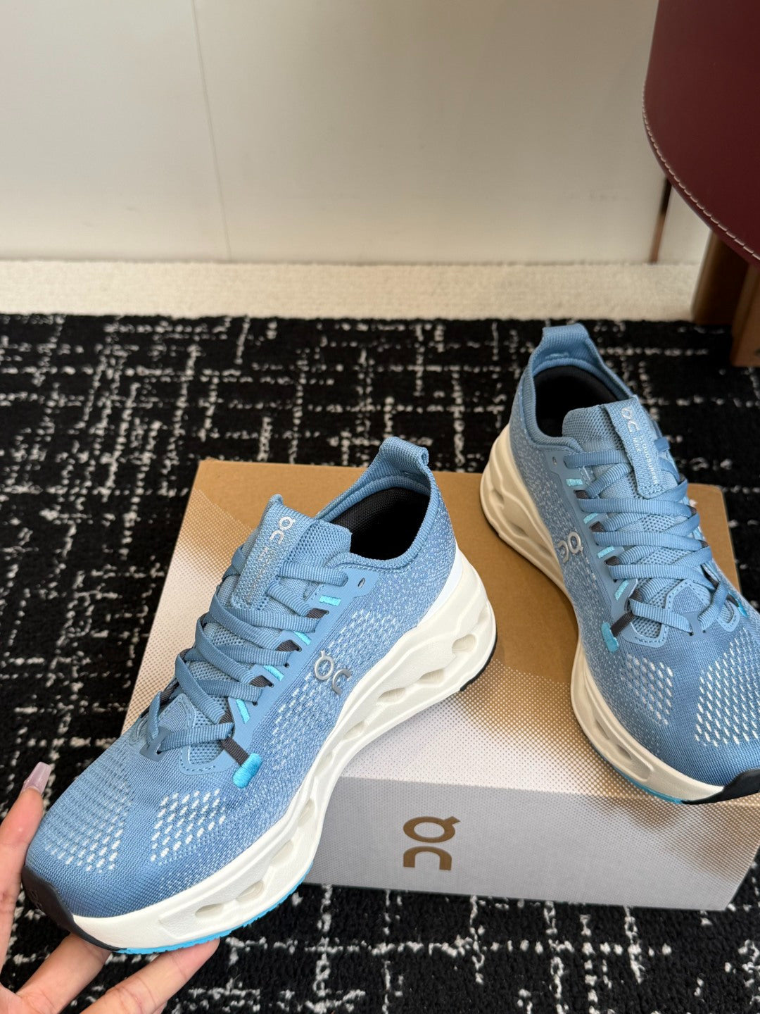 Cloudsurfer Max Cushioned Running Sneakers Light Blue Breathable Knit Sport Shoes Unisex