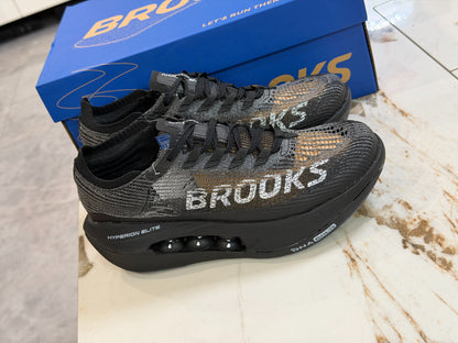 Brooks Unisex Hyperion Elite 5 Carbon-Plated Racing Shoes Black