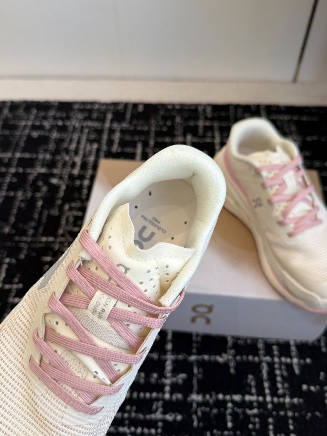On Cloudmonster Unisex Road Running Sneakers Cream Off White Blush Pink Accent Thick CloudTec Sport Shoes