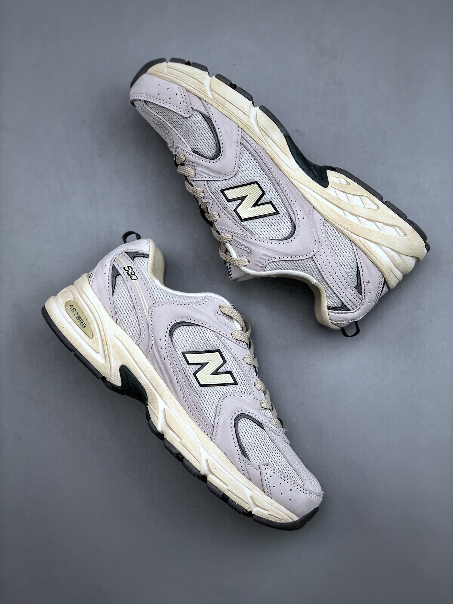 New Balance 530 Low-Top Retro Running Sneakers