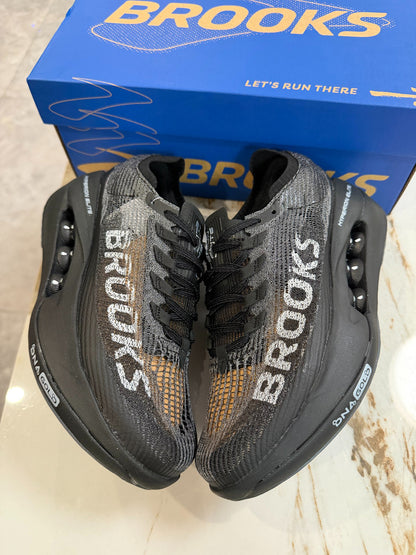 Brooks Unisex Hyperion Elite 5 Carbon-Plated Racing Shoes Black