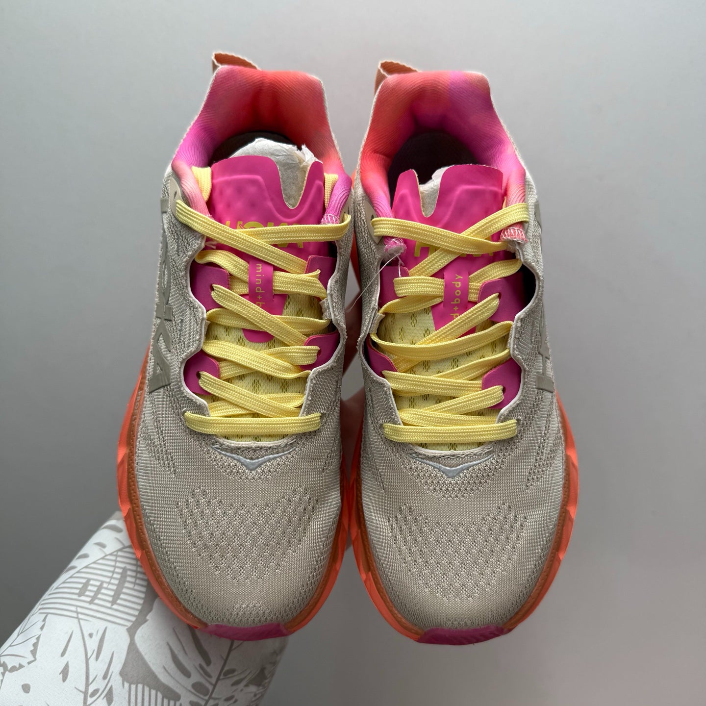 HOKA Elevon 2 Shifting Sand Camellia Sneakers
