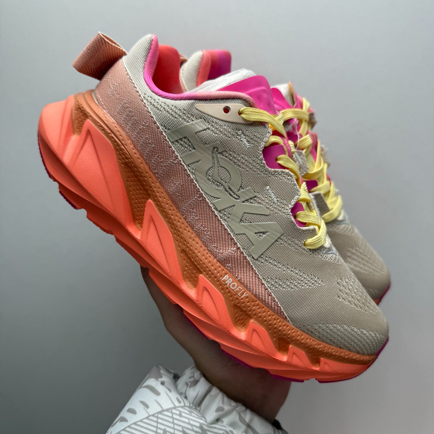 HOKA Elevon 2 Shifting Sand Camellia Sneakers