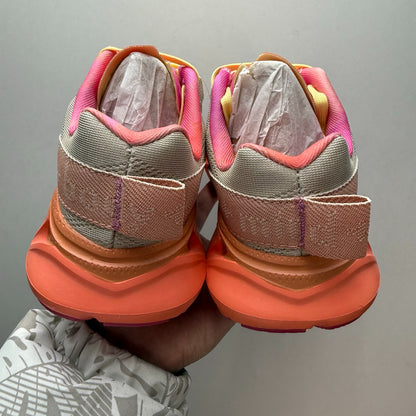 HOKA Elevon 2 Shifting Sand Camellia Sneakers