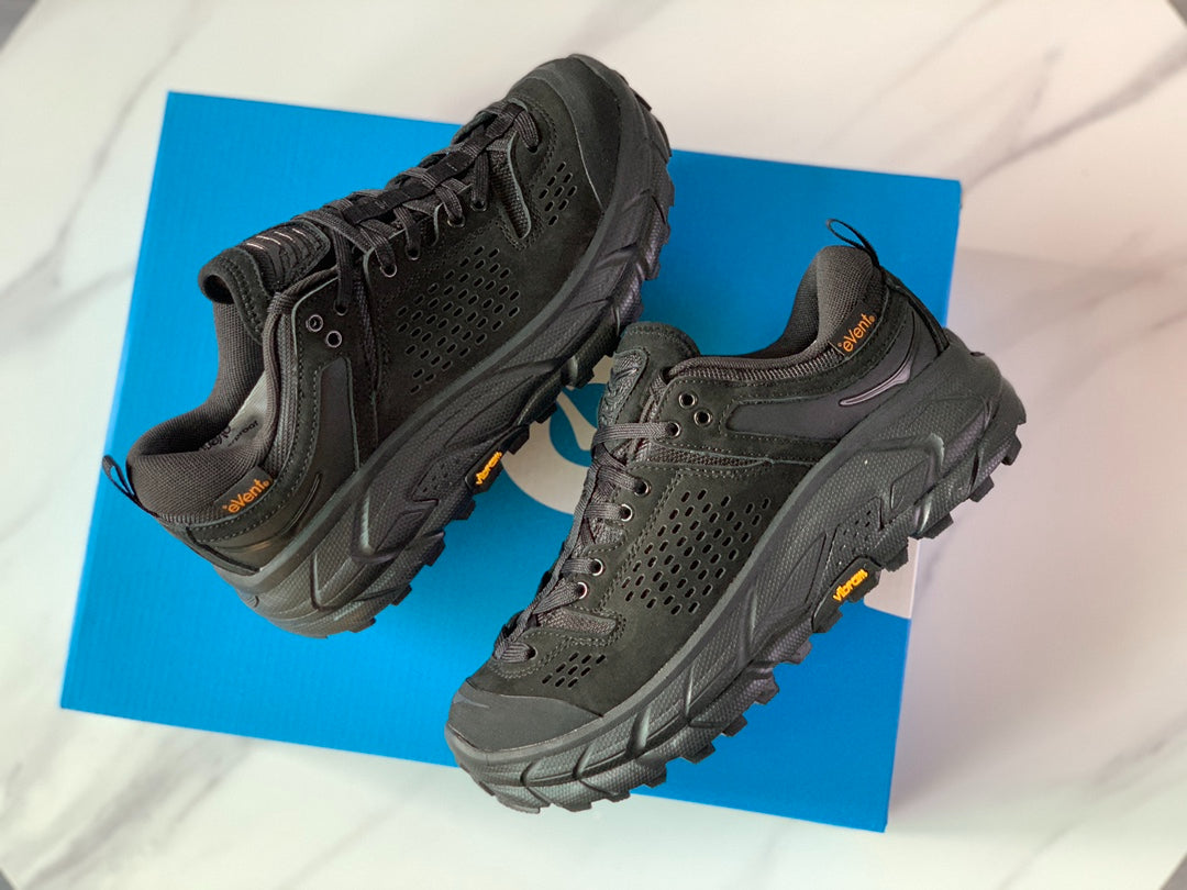 HOKA Ultra Low Gore-Tex All Black