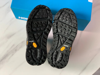 HOKA Ultra Low Gore-Tex All Black