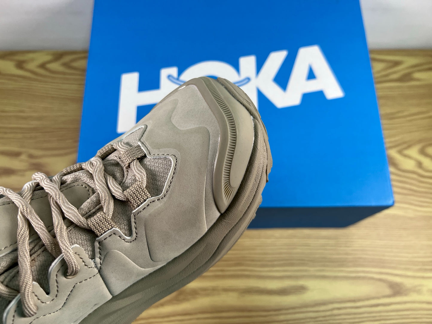 Hoka M Kaha 3 GTX Hiking Boot Oatmeal Gray