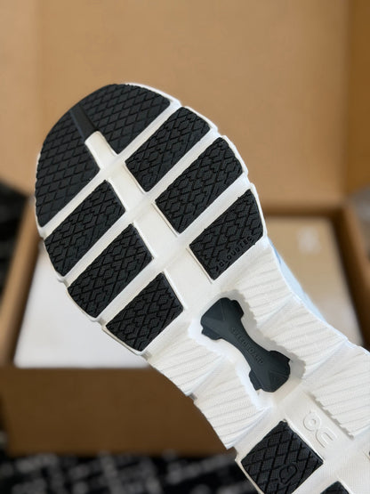 On Cloud X Glacier Grey Mesh Cross Training Jogging Sneakers