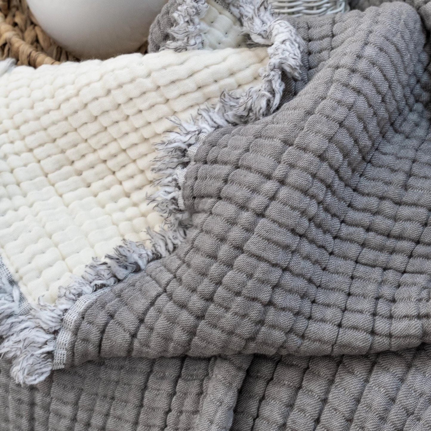 8 Layers King Size Gauze Comforter , OEKO-TEX Certified, Muslin Quilt, Organic Throw Blanket