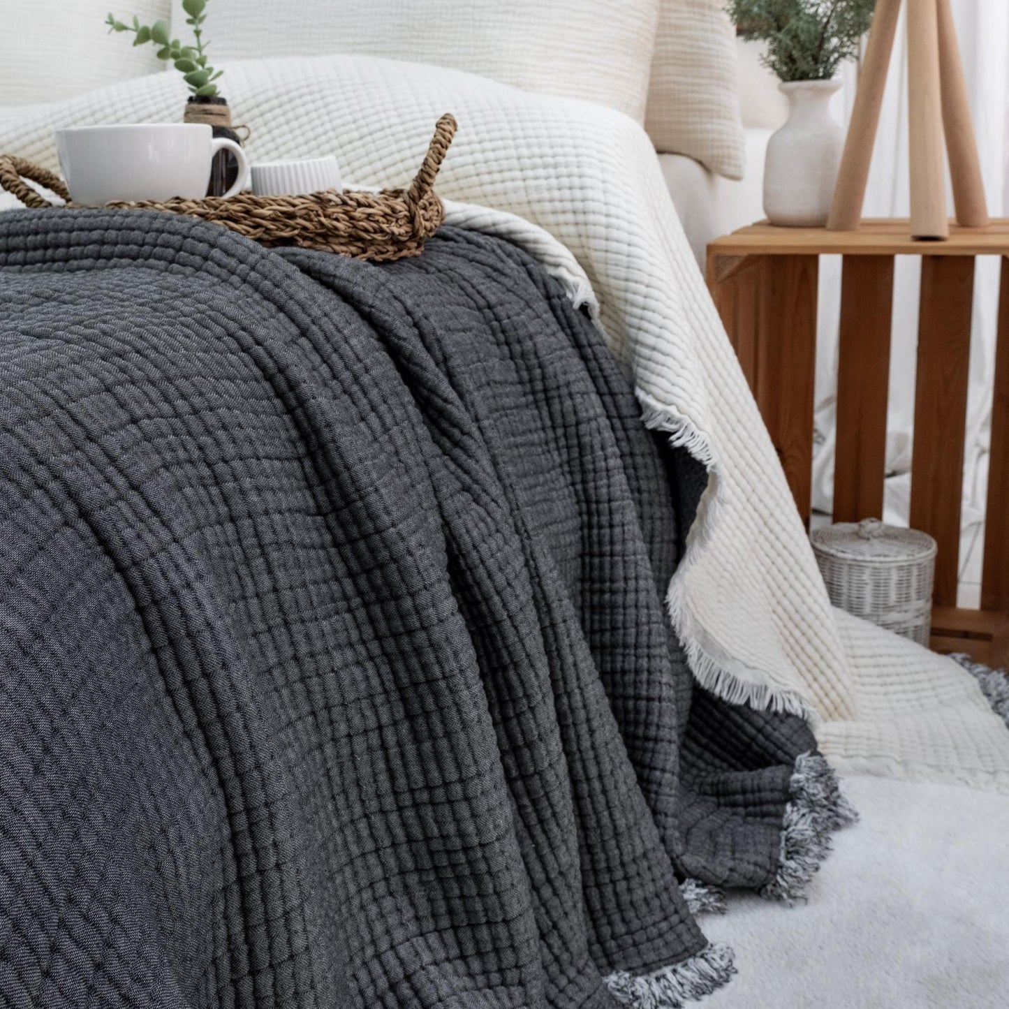 8 Layers King Size Gauze Comforter , OEKO-TEX Certified, Muslin Quilt, Organic Throw Blanket