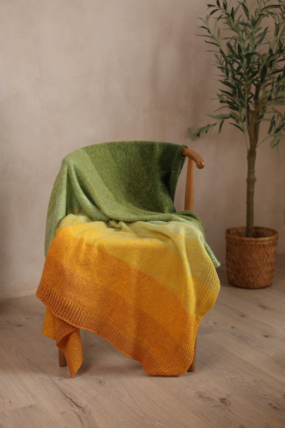 Gradient "Lemon Tree" Blanket – Handcrafted Knitted Throw Gradient