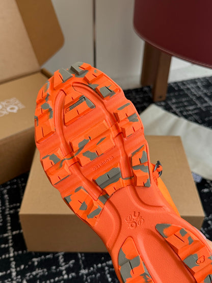 On x Loewe Cloudtilt Bright Orange Co-branded Cloud Cushion Outdoor Hiking Trail Shoes