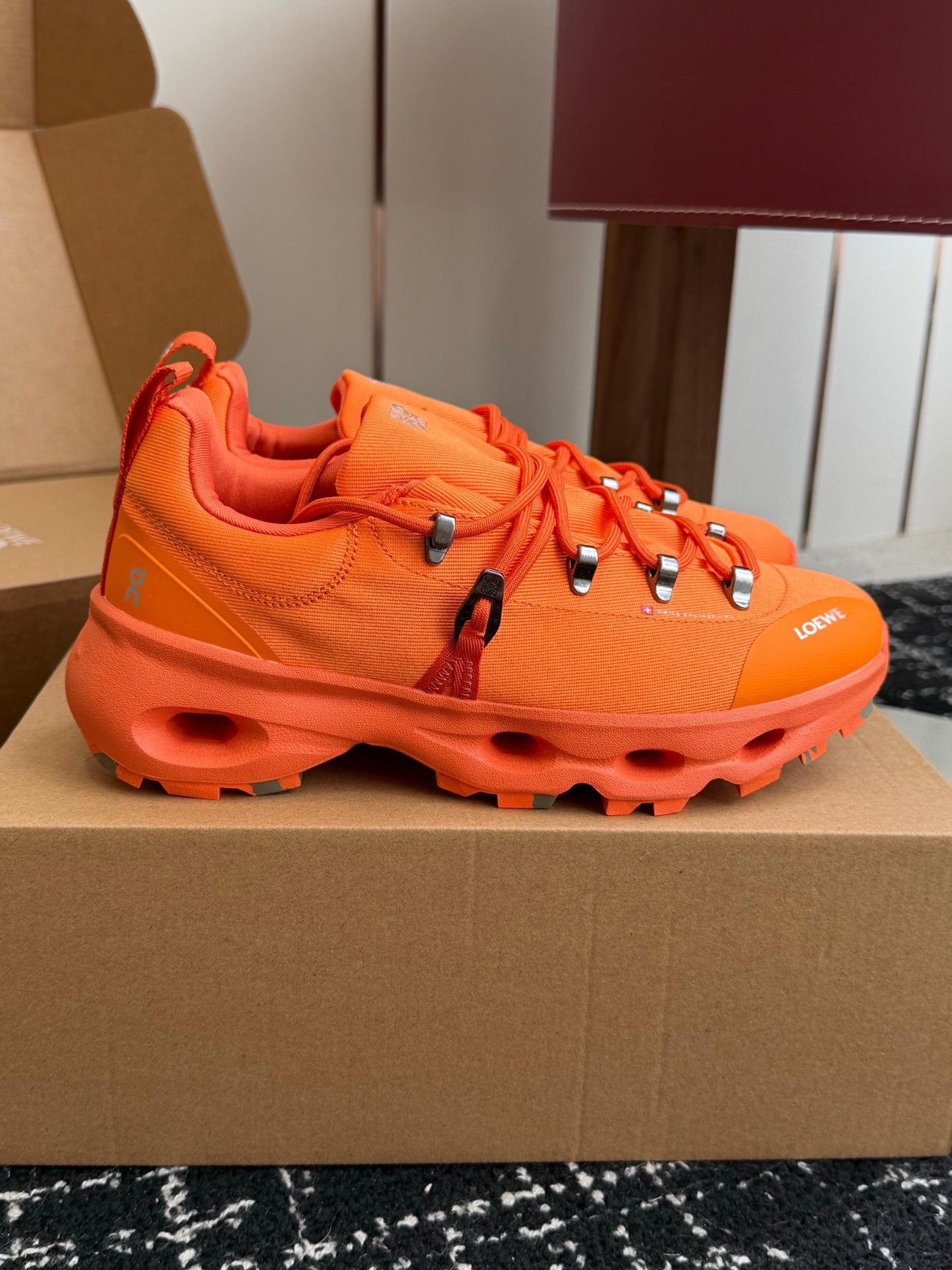 On x Loewe Cloudtilt Bright Orange Co-branded Cloud Cushion Outdoor Hiking Trail Shoes