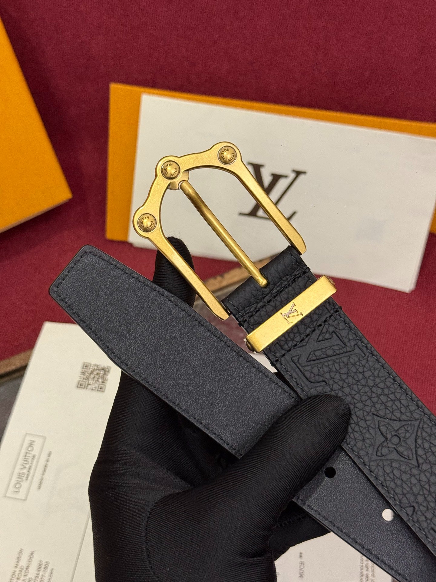 Black Grain Leather Men Belt Antique Gold Horseshoe Pin Buckle Casual Dress Belt