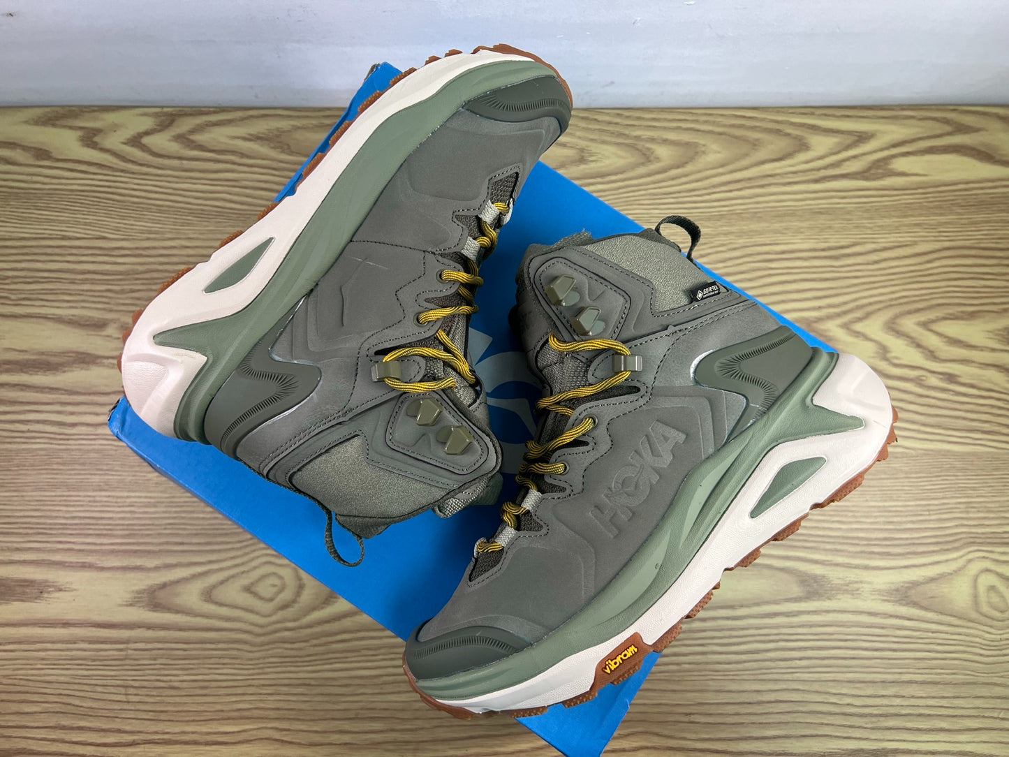 Hoka M Kaha 3 GTX Hiking Boot Olive Green