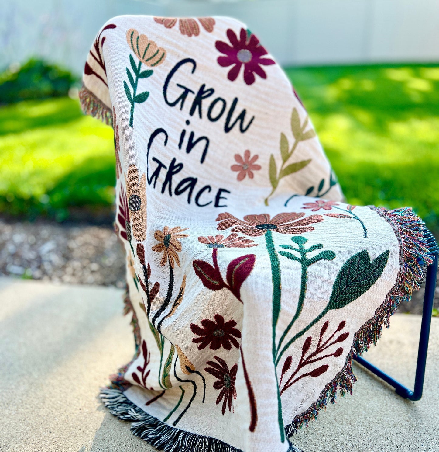FLORAL Throw Blanket Wall Art Woven Tapestry, Grow in Grace Inspirational Quote, Christian Gift  Mom, Daughter, Sister, Niece Housewarming