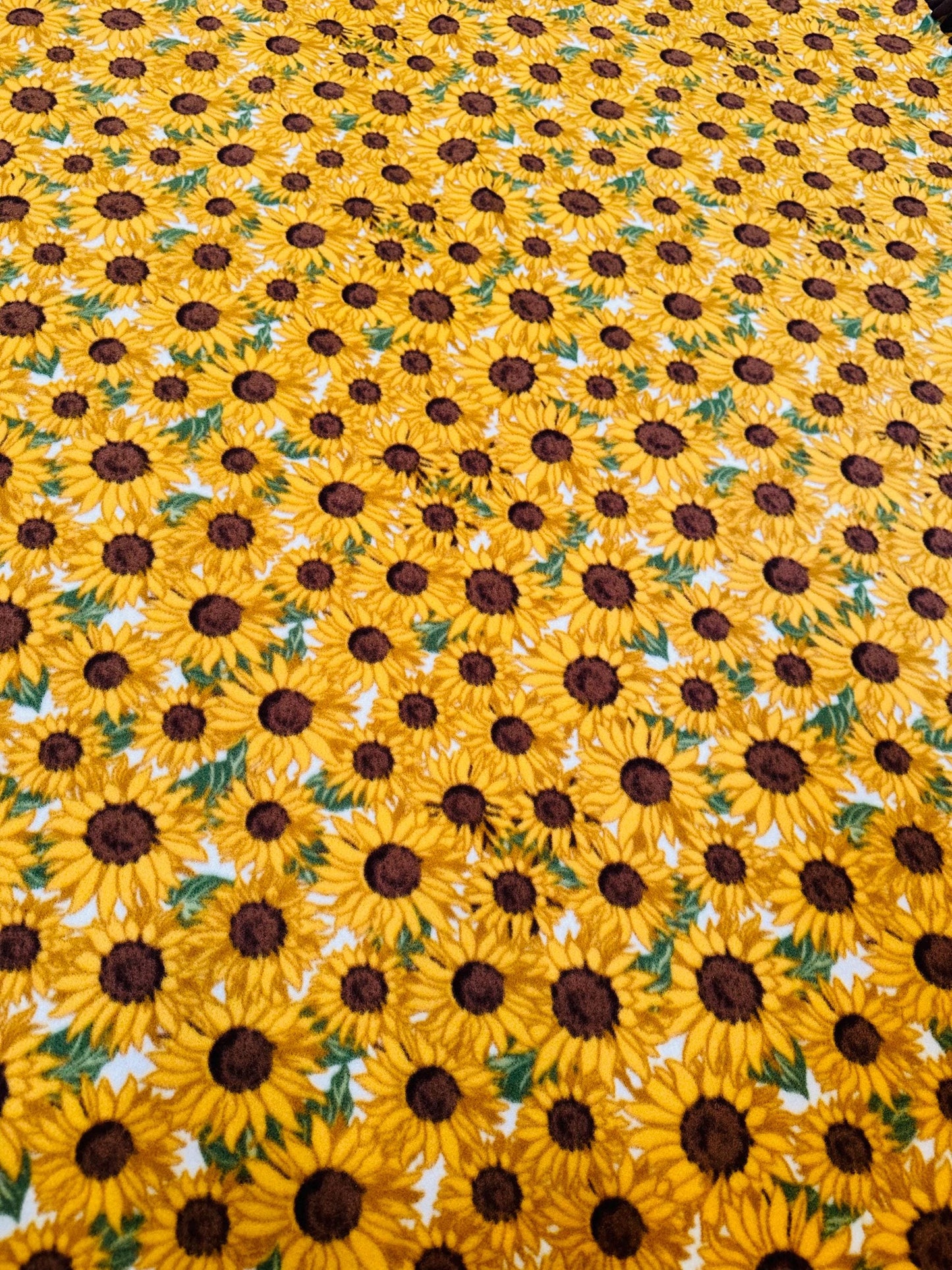 Handmade Sunflower Fleece Blanket: Cozy No Sew Comfort Throw