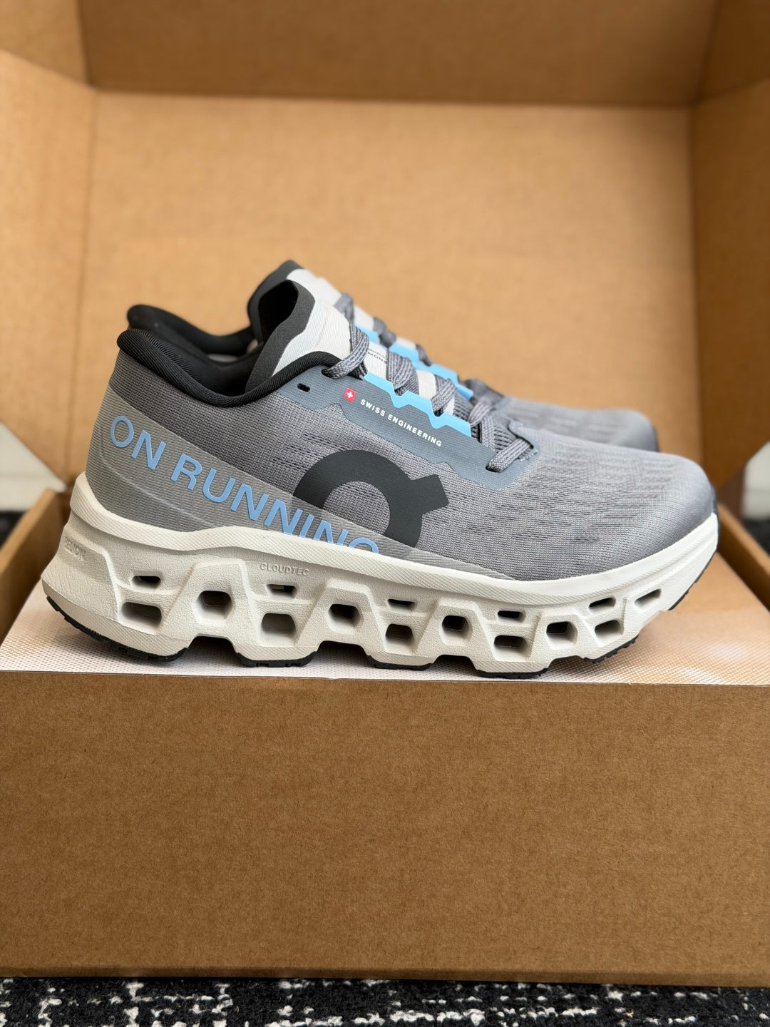 On Cloudmonster Grey Light Blue Shock Absorbing Sport Shoes Breathable Mesh Athletic Trainers