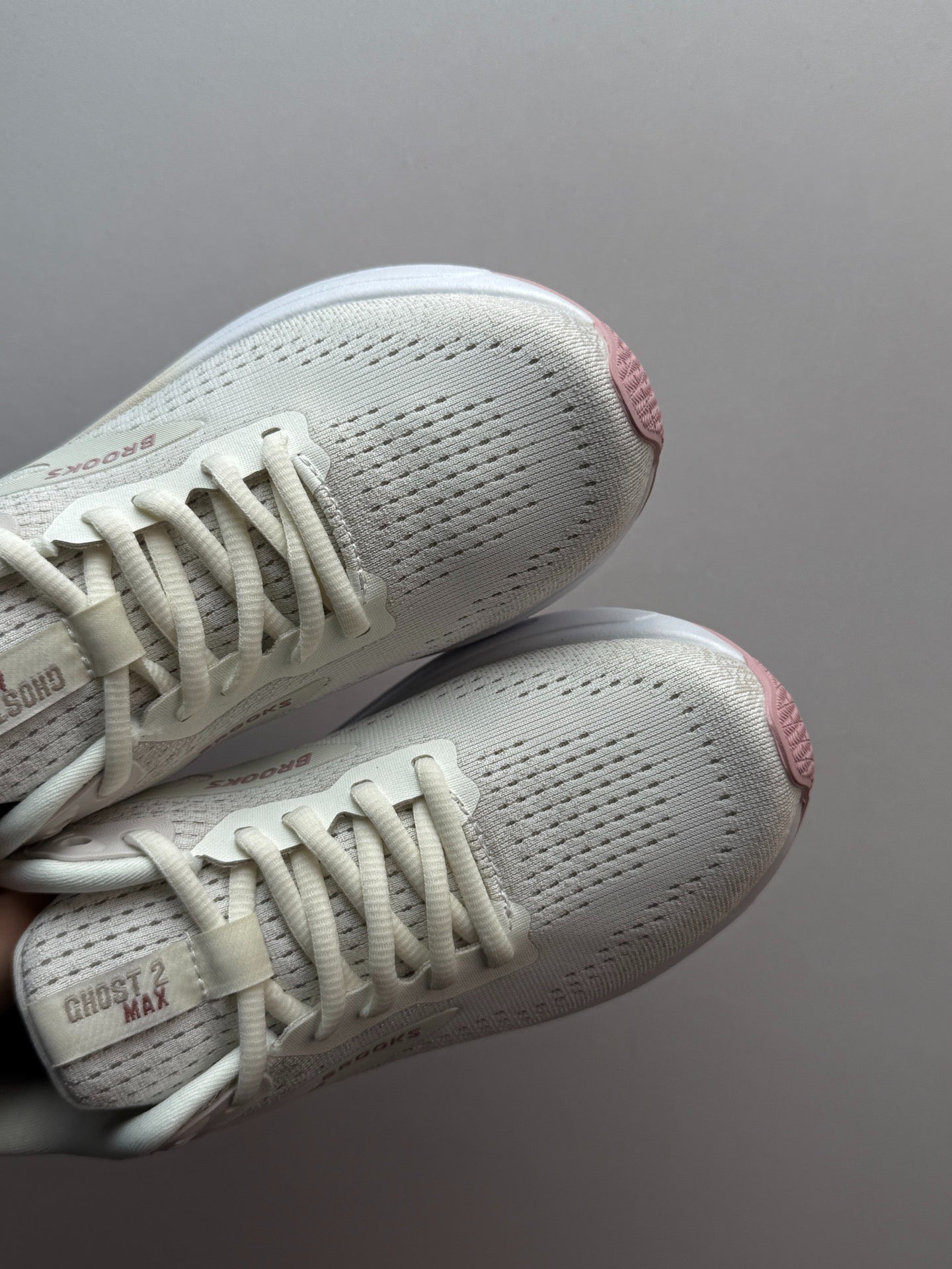 Brooks Women's Ghost Max 2 Running Shoes (Coconut Milk/Winter Sky)
