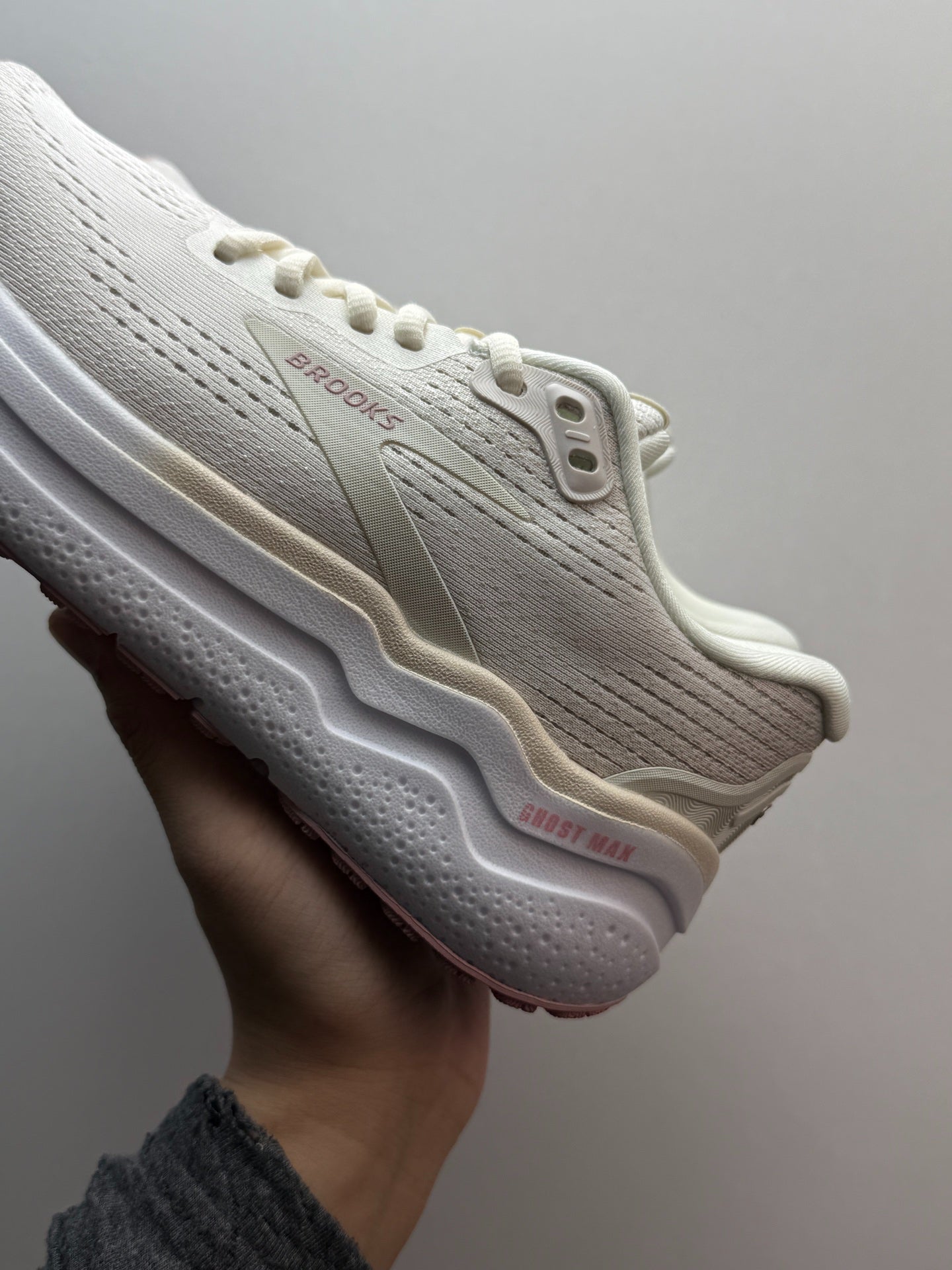 Brooks Women's Ghost Max 2 Running Shoes (Coconut Milk/Winter Sky)