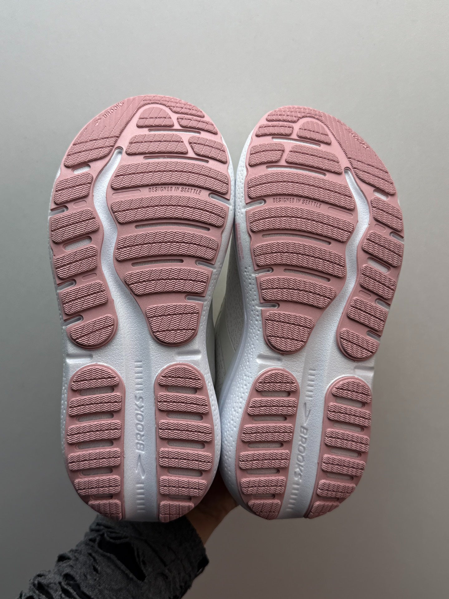 Brooks Women's Ghost Max 2 Running Shoes (Coconut Milk/Winter Sky)