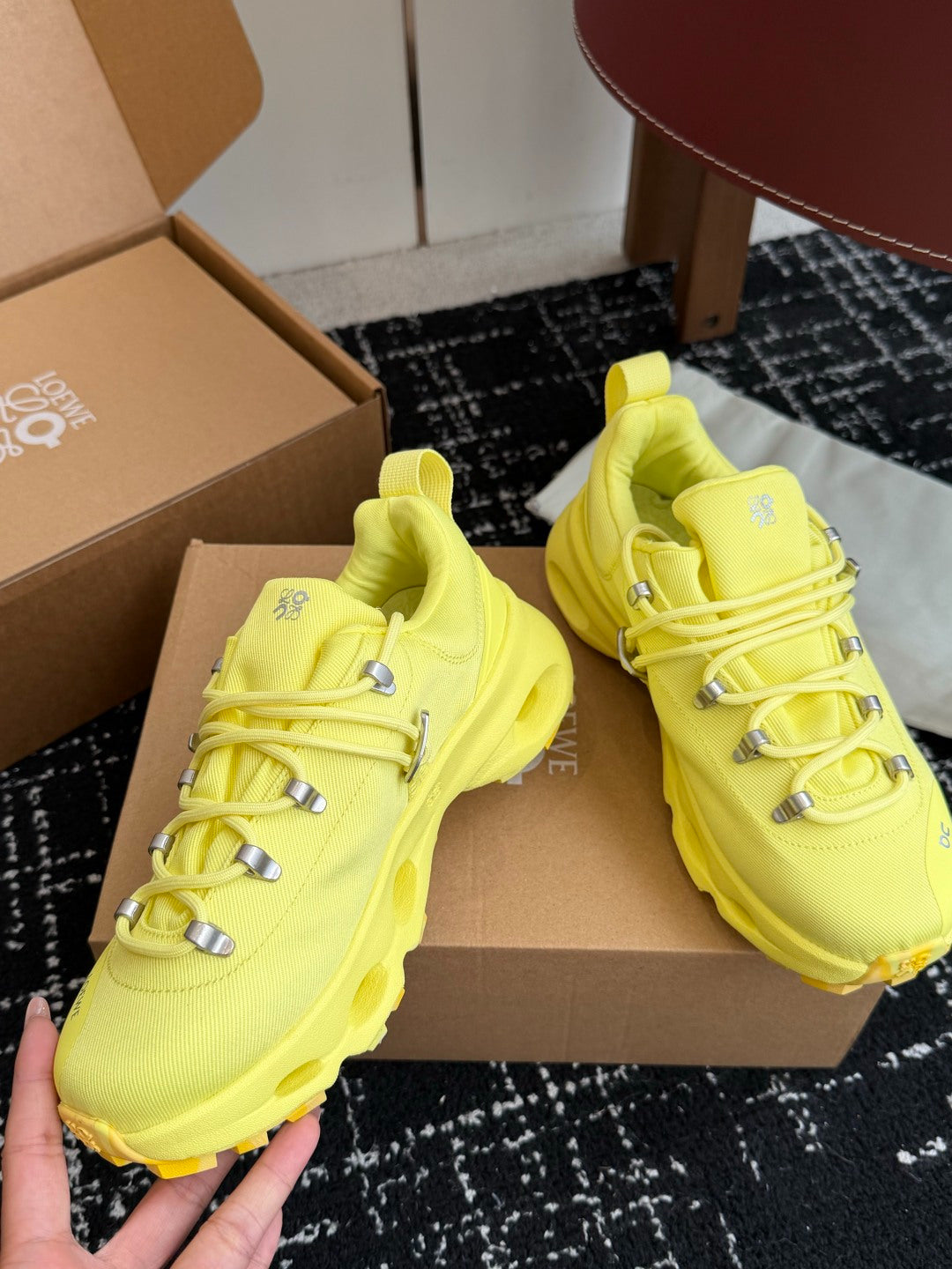 On x Loewe Cloudtilt Bright Yellow Co-branded Cloud Cushion Outdoor Hiking Trail Shoes