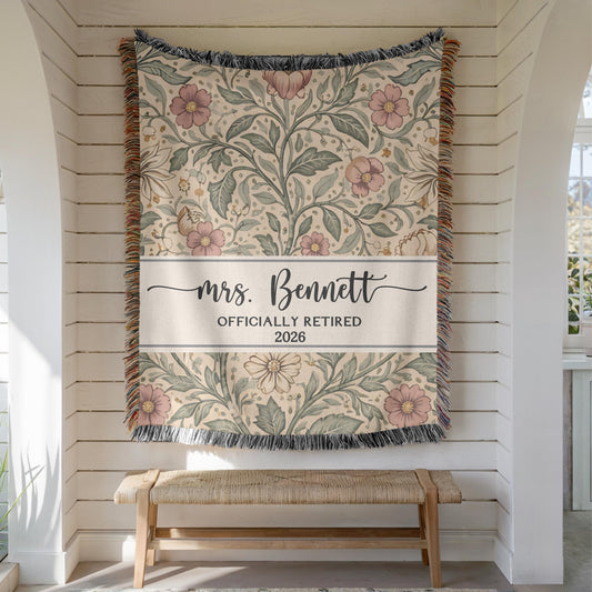 Personalized Retirement Blanket, Woven Throw Blanket, Retirement Gift for Her, Officially Retired 2026, Teacher Nurse Coworker Gift