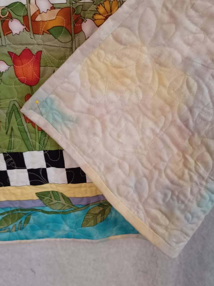Quilt - My Garden - baby quilt/wall hanging