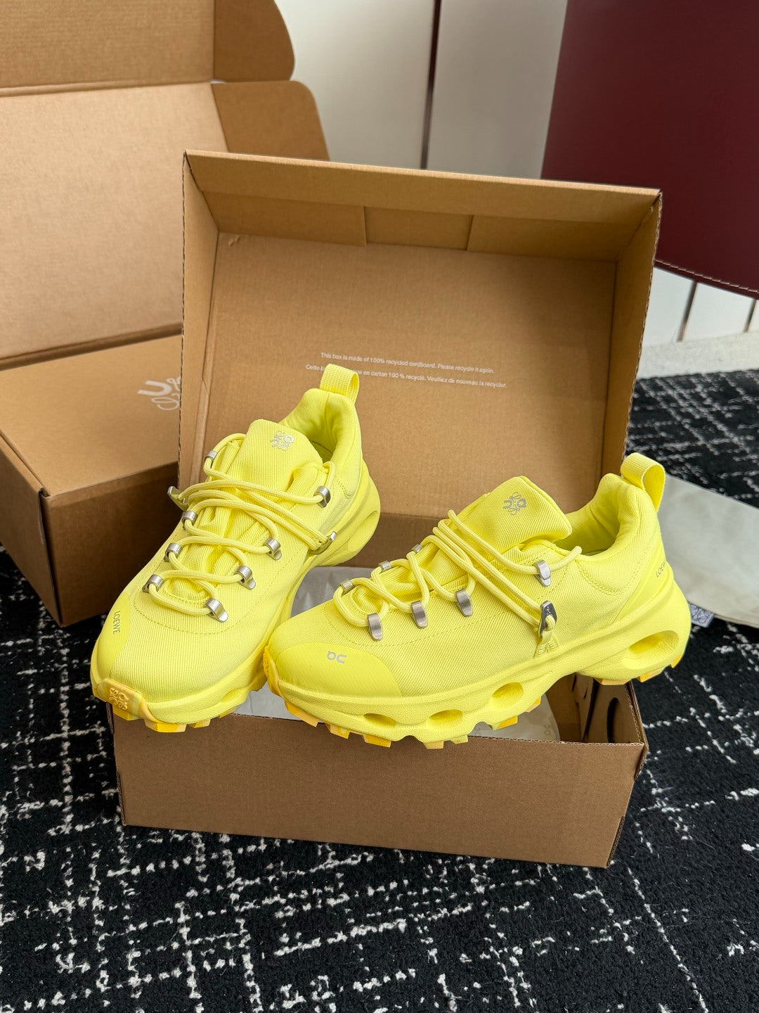 On x Loewe Cloudtilt Bright Yellow Co-branded Cloud Cushion Outdoor Hiking Trail Shoes