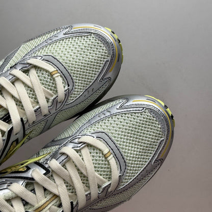 Brooks Adrenaline GTS 10 Retro Running Shoes (Dusty Yellow/Neo Yellow/Grey)