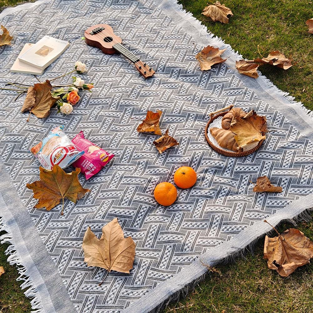Outdoor Picnic Blanket – Soft Woven Mat – Perfect for Spring Travel, Camping, Family picnic, and Photoshoots - Summer Blanket Large