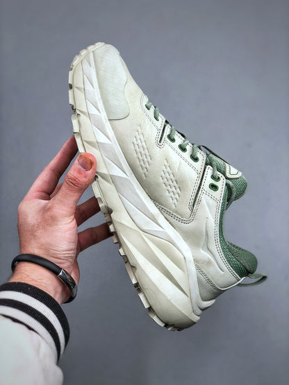 HOKA Kaha Low GTX "Desert Flower"
