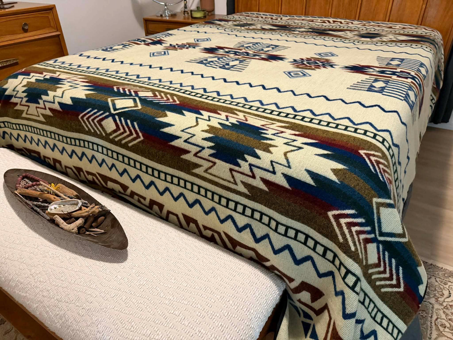 Handwoven Alpaca Blanket Queen Size – Reversible Blue Cream Southwest Aztec Throw | Rustic Cabin Bedroom Decor | Luxury Lodge Blanket Gift