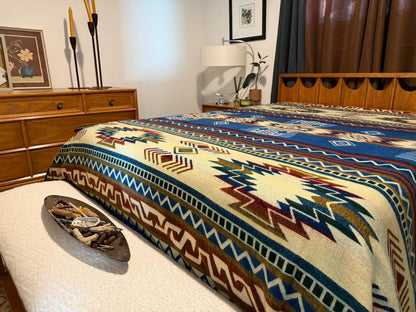 Handwoven Alpaca Blanket Queen Size – Reversible Blue Cream Southwest Aztec Throw | Rustic Cabin Bedroom Decor | Luxury Lodge Blanket Gift