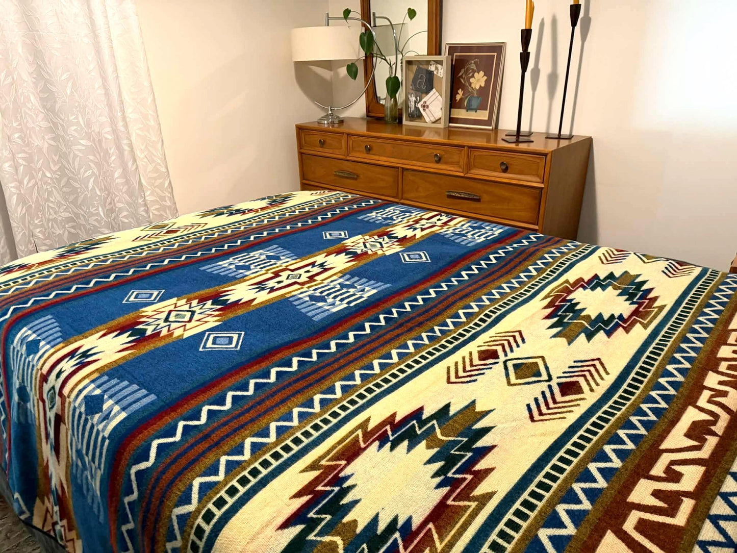 Handwoven Alpaca Blanket Queen Size – Reversible Blue Cream Southwest Aztec Throw | Rustic Cabin Bedroom Decor | Luxury Lodge Blanket Gift