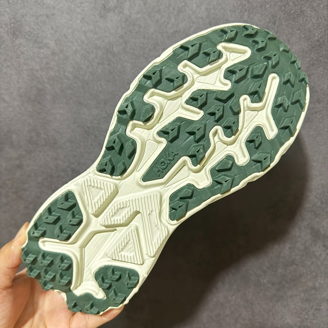HOKA Challenger 8 All-Terrain Sneakers - Misty Sage