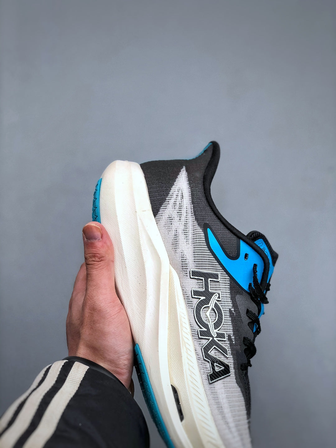 Hoka One One U ROCKET X 3