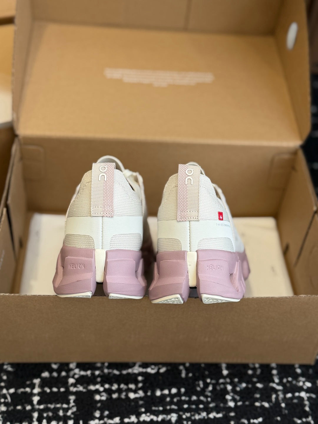 White Dusty Pink On Cloudswift 4 CloudTec Cushion Sneakers Breathable Mesh Women Running Shoes