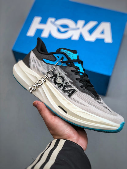 Hoka One One U ROCKET X 3