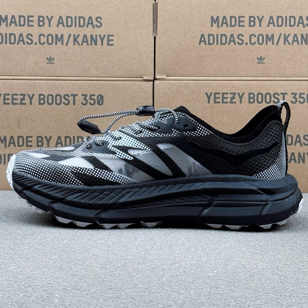 Hoka Mafate Speed 4 Black | White